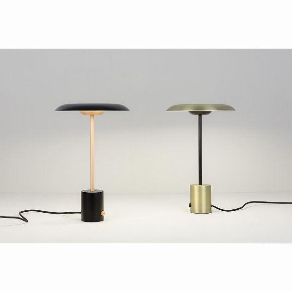 HOSHI LED Satin gold and black table lamp