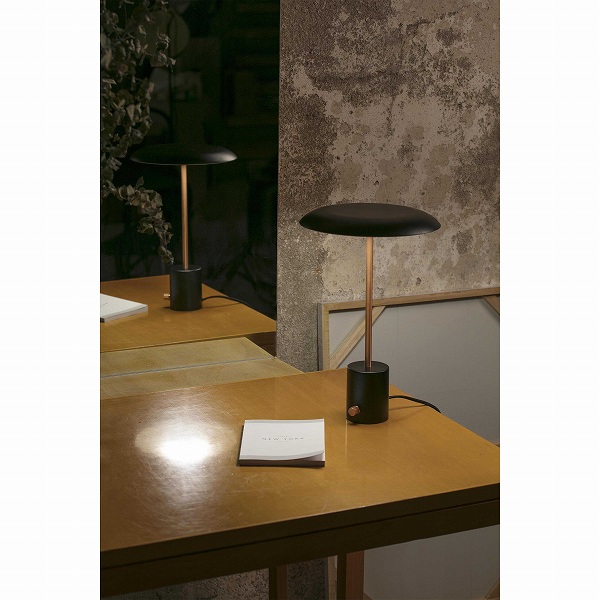 HOSHI LED Black and brushed copper table lamp